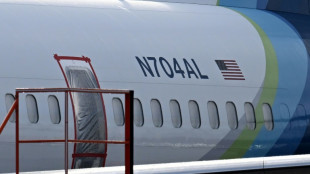 Porta que causou incidente em Boeing 737 MAX tinha parafusos a menos, diz investiga&ccedil;&atilde;o