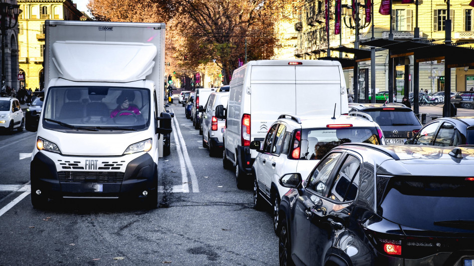  Il traffico contribuisce al riscaldamento delle citt&agrave; 
