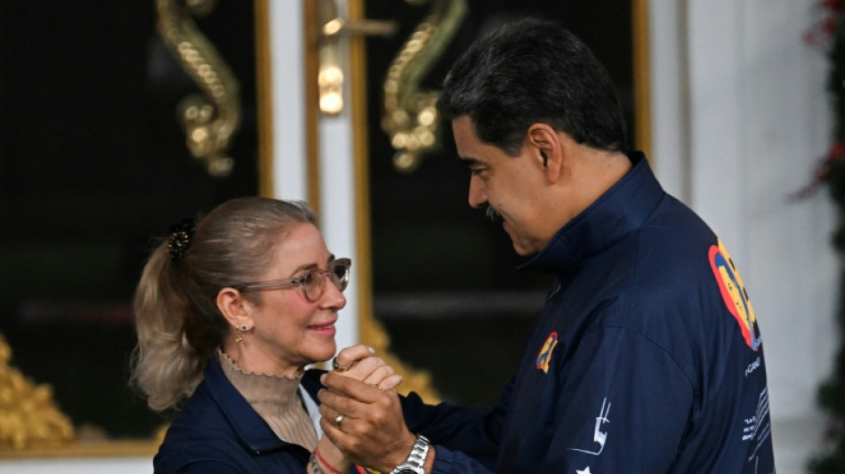 'Ninguém me para': Maduro dança em meio a 'ameaças' dos EUA