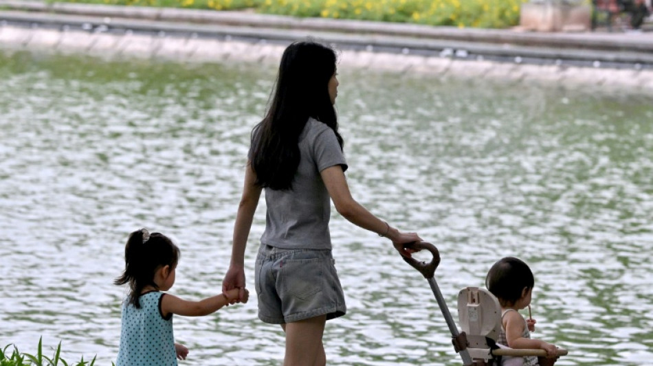  Vietnam lanza incentivos para que sus habitantes tengan m&aacute;s hijos 