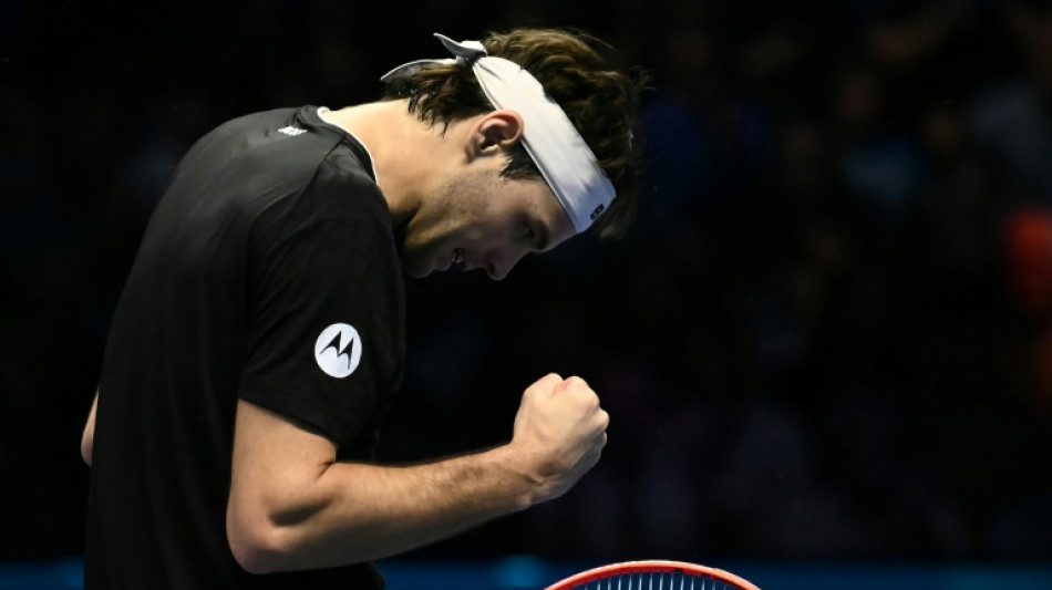 Fritz vence Medvedev e consegue 1&ordf; vit&oacute;ria no ATP Finals