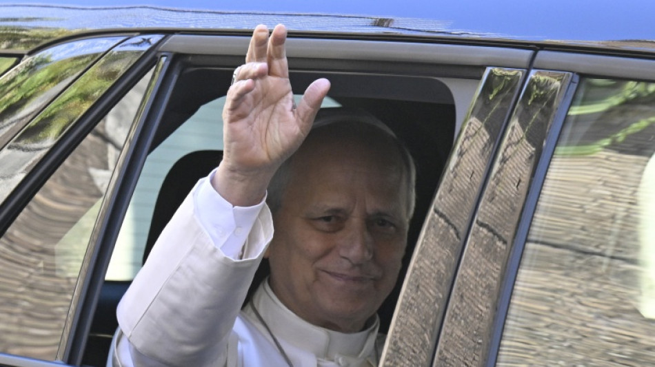  In Chicago, pope's hometown, Catholics express shock and support 