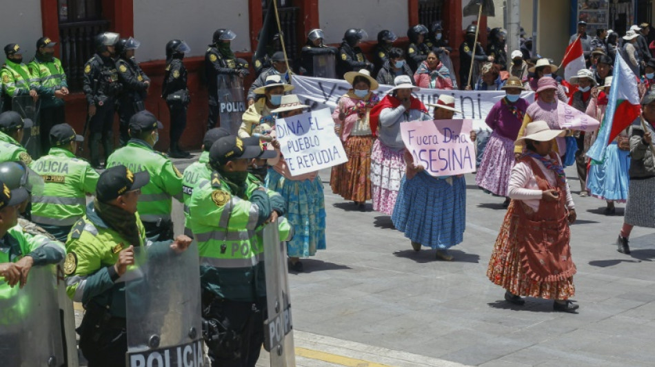 Pérou: le blocage des routes provoque pénuries et inflation