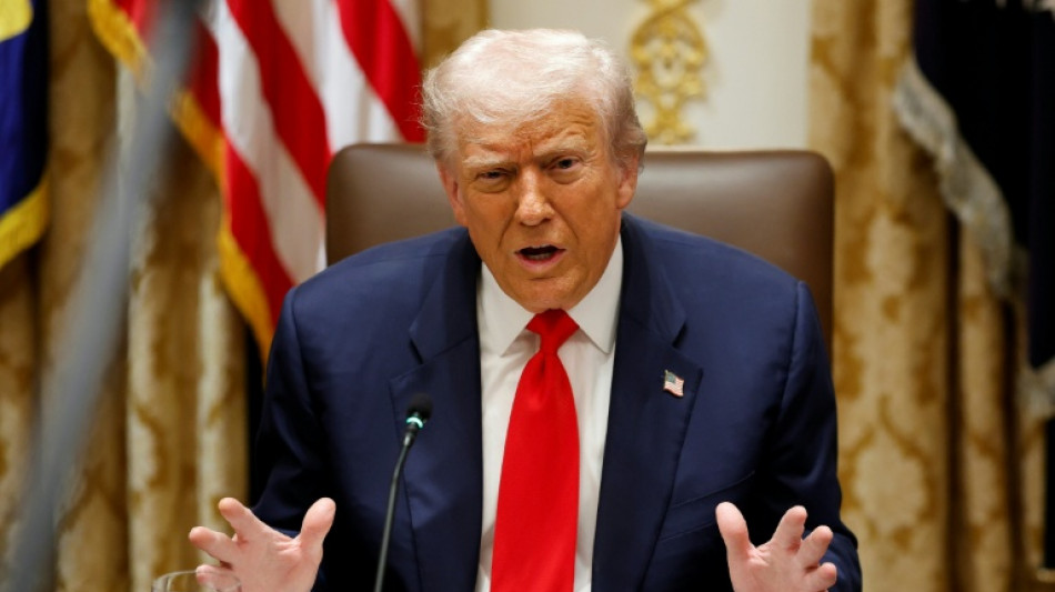  Tesouro dos EUA emite moeda de 1 d&oacute;lar com rosto de Trump 