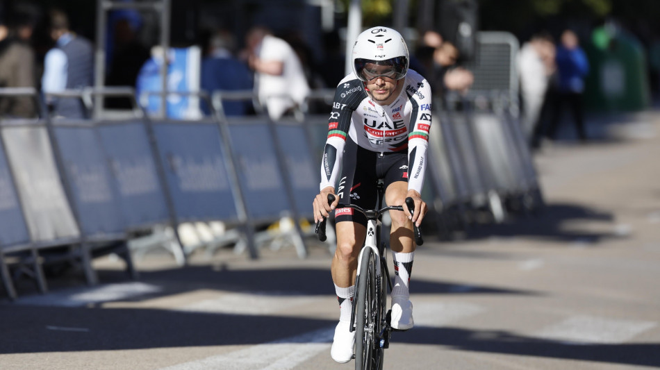  Almeida salta il Giro d'Italia per una sindrome virale 