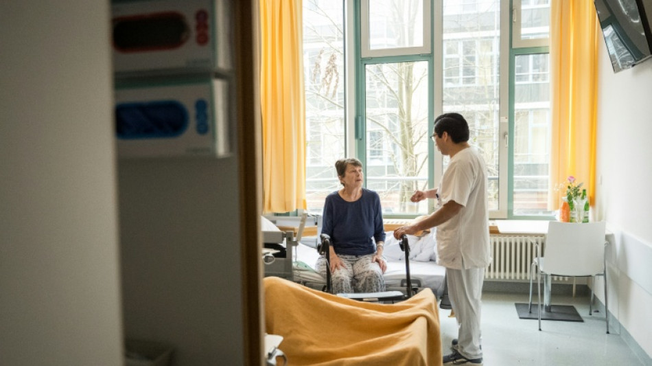  Zahl der Berufe mit Fachkr&auml;ftemangel leicht gesunken 