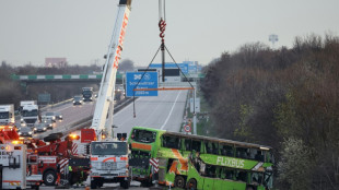 Nach schwerem Busunfall bei Leipzig: Identität der vier Toten noch nicht geklärt