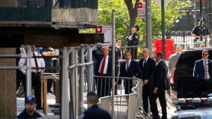 Trump zu Auftakt von Schweigegeld-Prozess bei New Yorker Gericht eingetroffen 