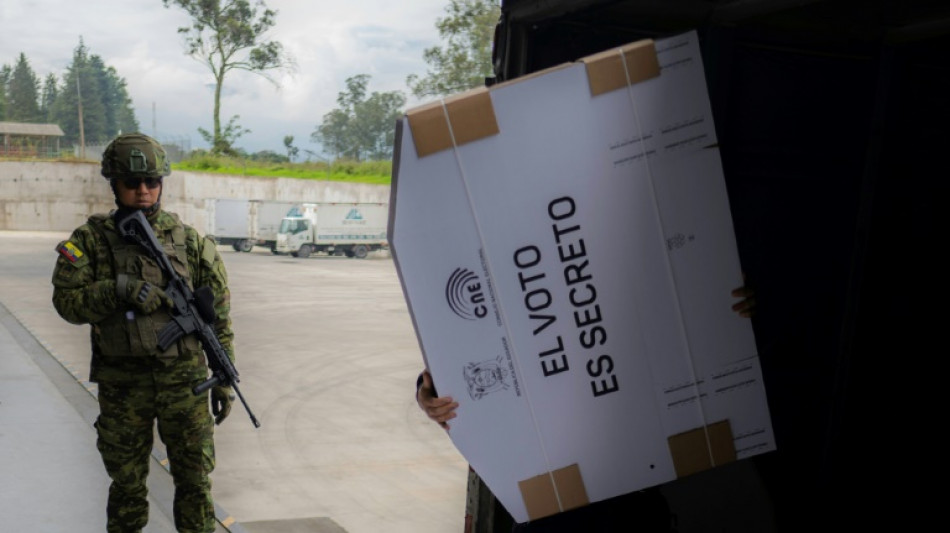 Incumbent Noboa leads Ecuador presidential runoff