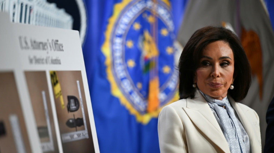  Encontradas novas provas contra atirador em jantar com presen&ccedil;a de Trump 