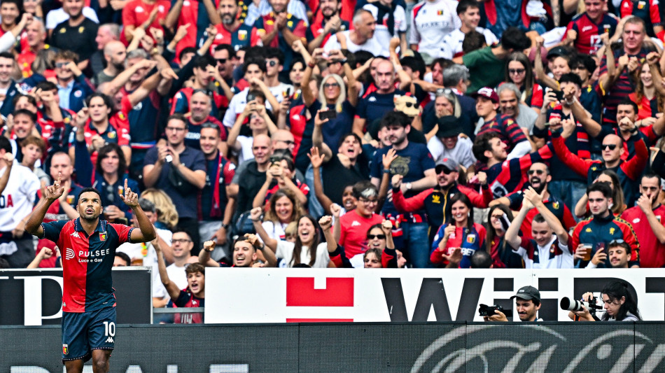  Il Genoa batte 2-1 la Fiorentina, prima vittoria per i rossobl&ugrave; 