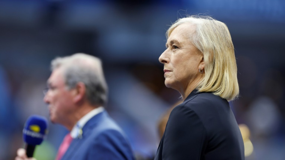 Navratilova revela que sus c&aacute;nceres de mama y garganta han remitido