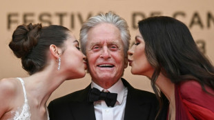Michael Douglas revela em Cannes seu segredo para filmar cenas de sexo