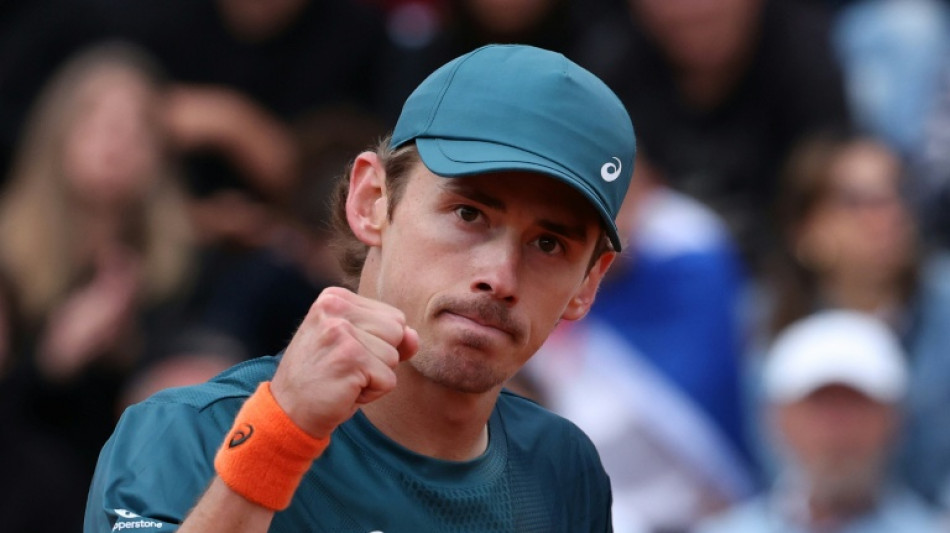 Campeão em Washington, De Minaur volta ao Top 10 do ranking da ATP