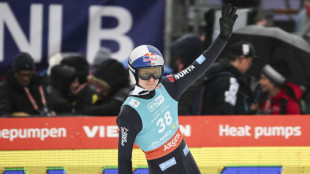 Prevc schraubt Weltrekord auf 254,5 m - Wellinger Dritter