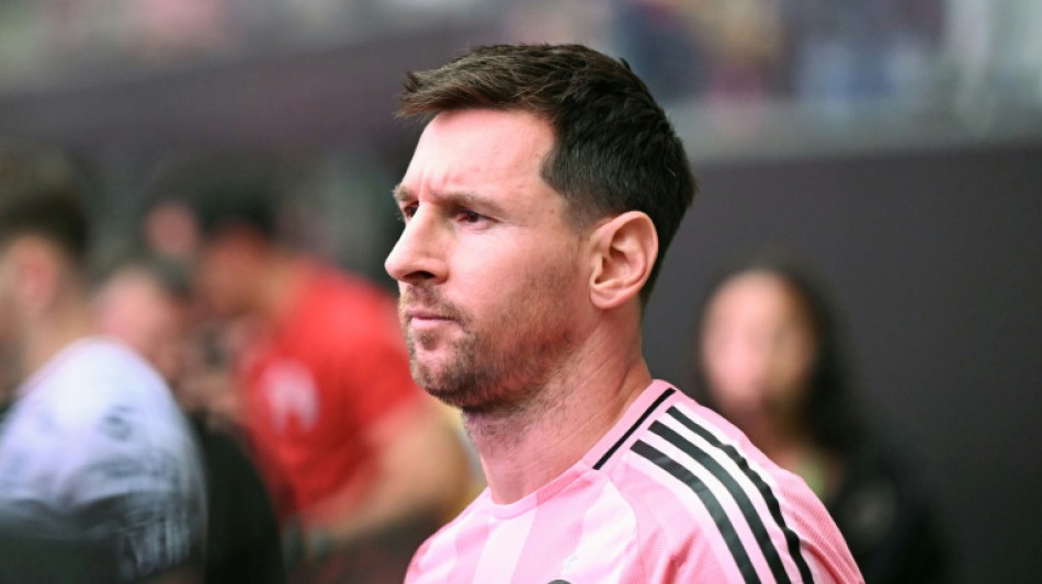  Messi diz ter 'muitas d&uacute;vidas' sobre continuar jogando por 'muito mais tempo' 