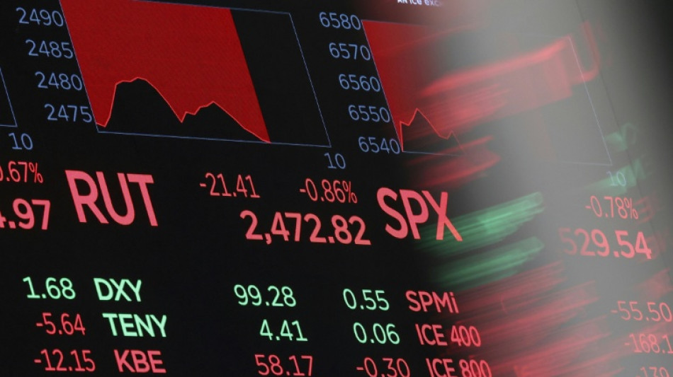  La Bourse de Paris rechute (-0,98%) apr&egrave;s trois jours de reprise 