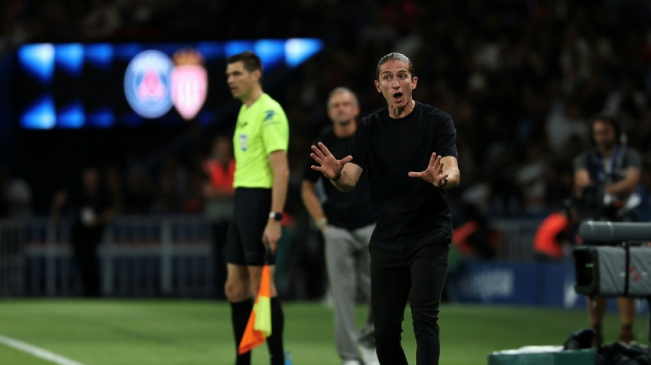  Monaco de Filipe Lu&iacute;s vence PSG de virada e segue l&iacute;der 100% no Franc&ecirc;s 
