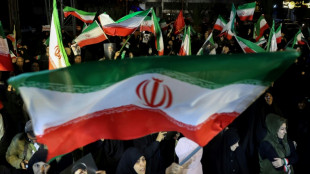 L'Iran d&eacute;fie Trump et exhorte les civils au Moyen-Orient &agrave; s'&eacute;loigner des Am&eacute;ricains