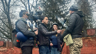 Unesco schickt 125 Helme und Schutzwesten für Journalisten in die Ukraine