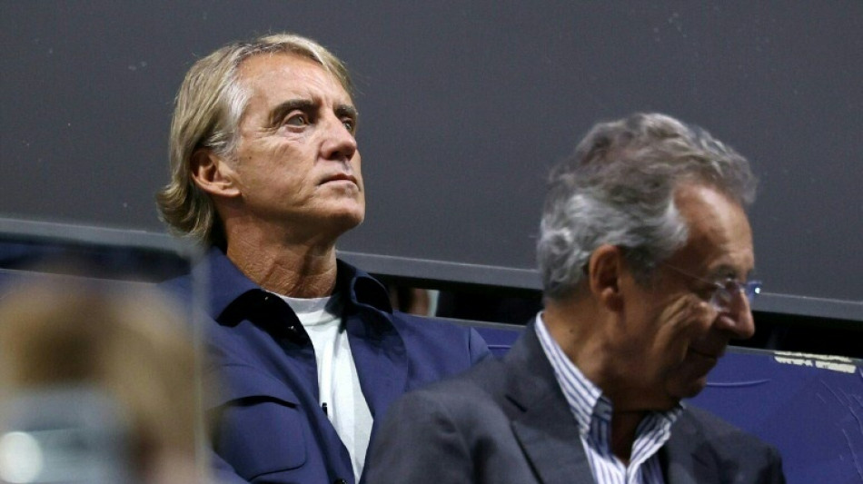  Mancini brings nine newcomers into the first squad of his Italy comeback 