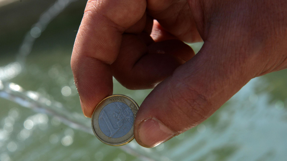  L'euro &egrave; in rialzo sul dollaro a 1,1227 in avvio di giornata 
