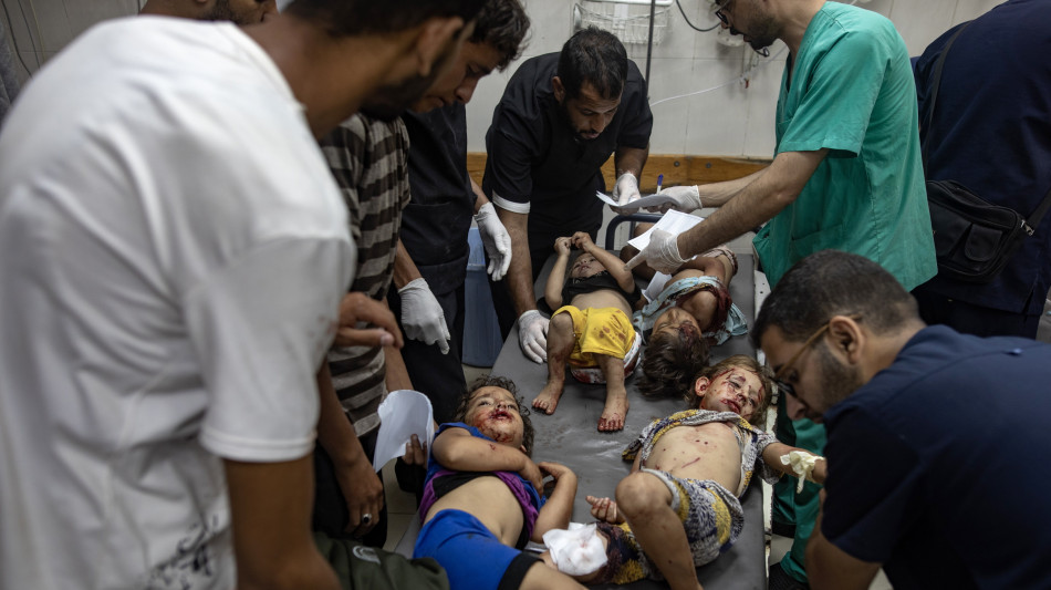 Wafa, 31 palestinesi uccisi vicino a centro aiuti a Gaza