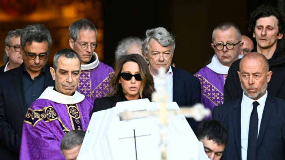  Une actrice "inoubliable" que "tout le monde aimait" : l'adieu &eacute;mu &agrave; Nathalie Baye 