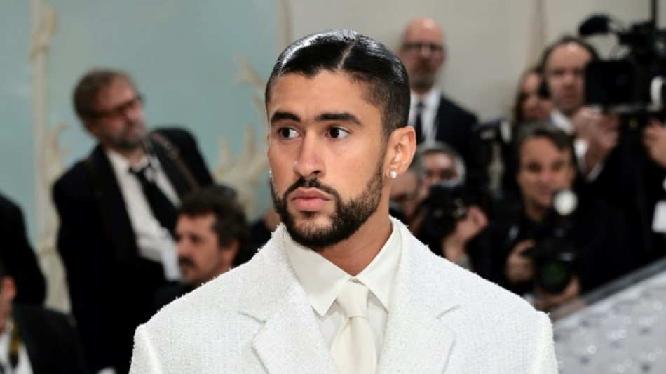 L'actrice Zendaya et le prince du rap latino Bad Bunny &agrave; la t&ecirc;te du gala du Met 2024