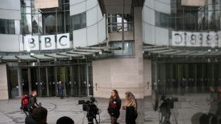 La BBC afirma que se enfrenta a un "desafío sin precedentes" para financiar sus contenidos