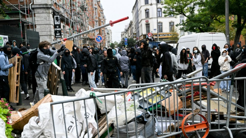  Zusammenst&ouml;&szlig;e zwischen Jugendlichen und Polizei am Rande einer Demo in Br&uuml;ssel 