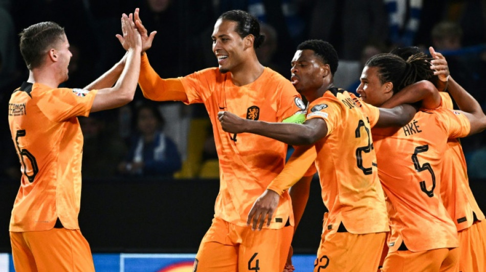 Holanda vence Gr&eacute;cia e aumenta chances de ir &agrave; Eurocopa de 2024