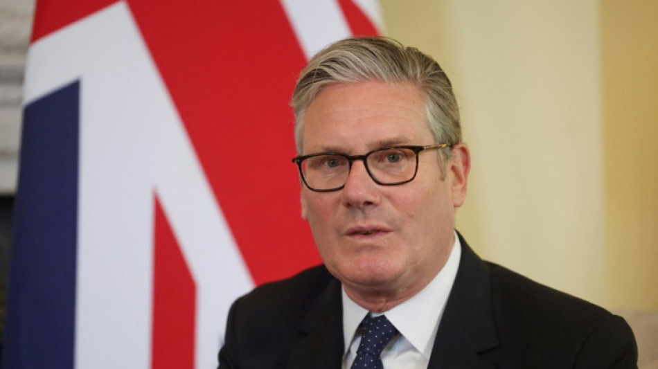  R&eacute;seaux sociaux: Starmer promet des mesures "audacieuses" pour prot&eacute;ger les enfants  