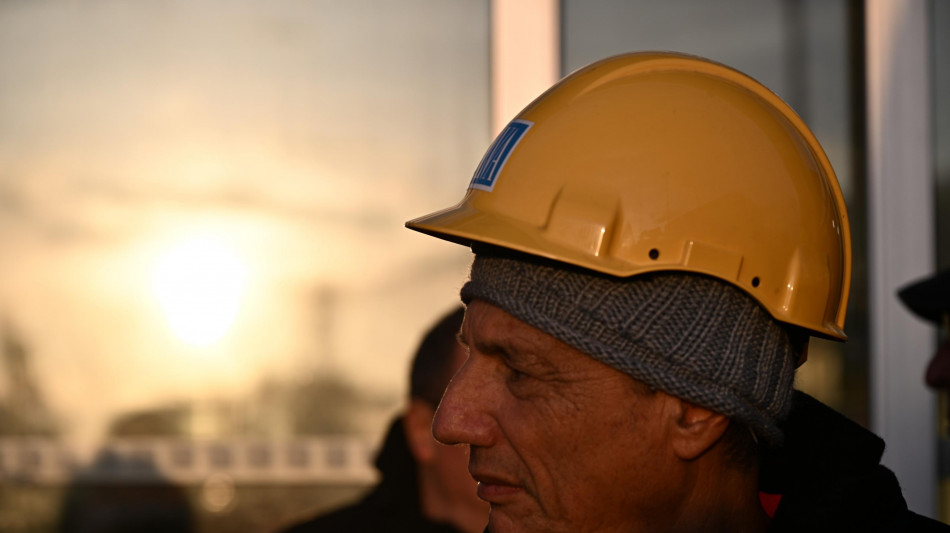  Governo al lavoro per individuare nuove iniziative industriali per l'ex Ilva 