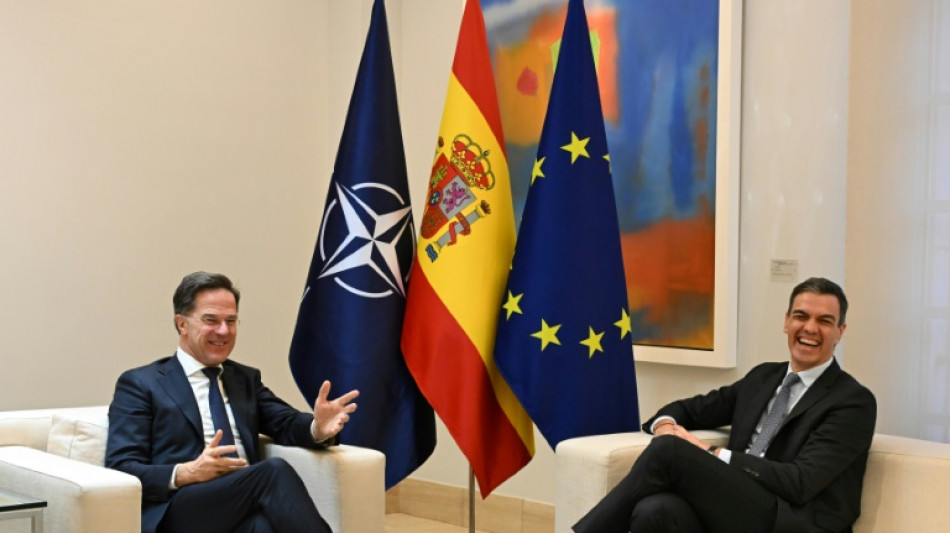 Portugal e Espanha se comprometem a aumentar gastos militares no &acirc;mbito da Otan