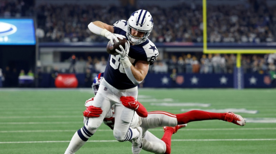 Cowboys find their rhythm to beat Giants, Vikings down Pats