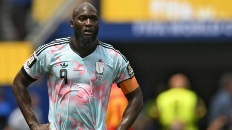  Lukaku deixa o Napoli e assina com o Fenerbah&ccedil;e 