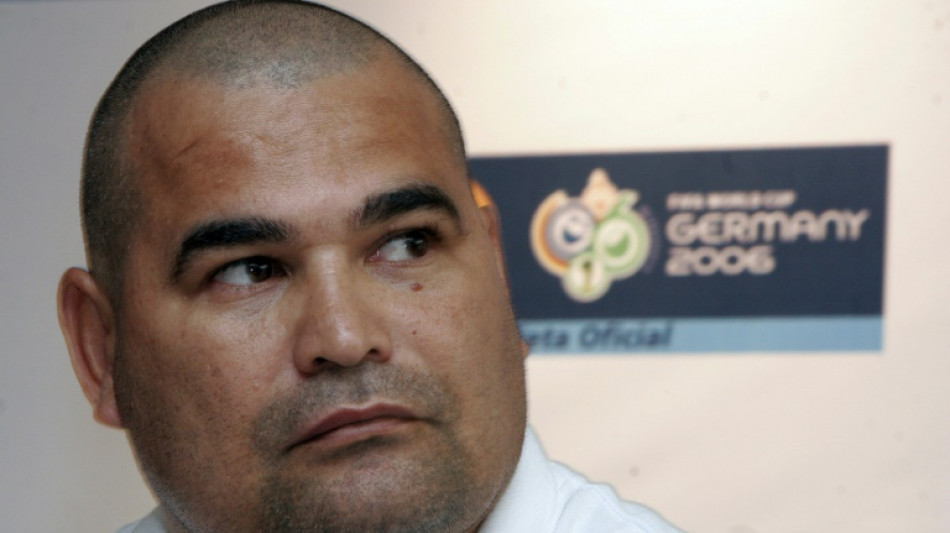 El exarquero Chilavert anuncia que competir&aacute; por la presidencia de Paraguay