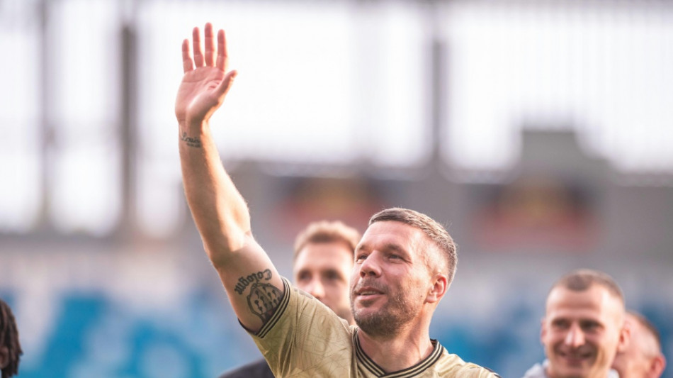  Ex-Weltmeister Podolski beendet Profikarriere im Sommer 