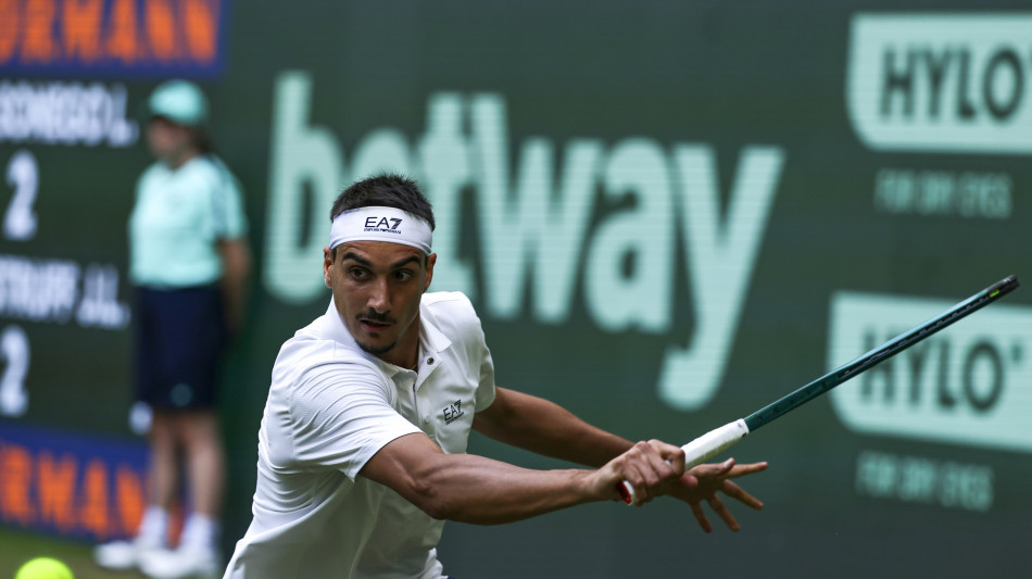 Tennis: Eastbourne; Sonego eliminato al secondo turno