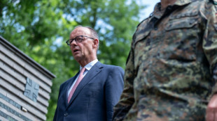 Merz besucht Marine in Ostsee - und warnt vor Russland