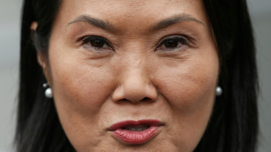  Right-winger Fujimori poised to win Peru president runoff 