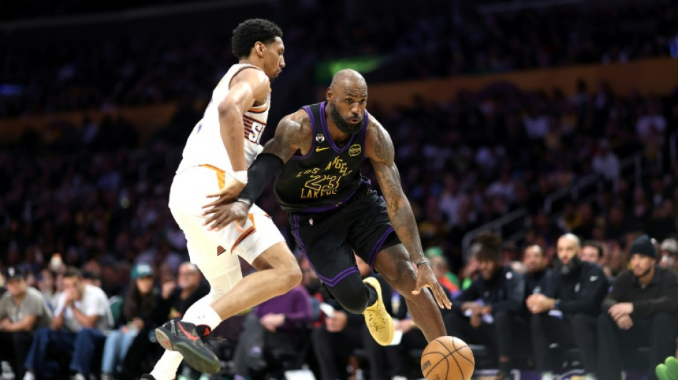  Aos 41 anos, LeBron segue brilhando e &eacute; eleito Jogador da Semana 