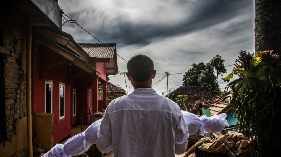 Zahl der Toten nach Erdbeben in Indonesien steigt auf über 260