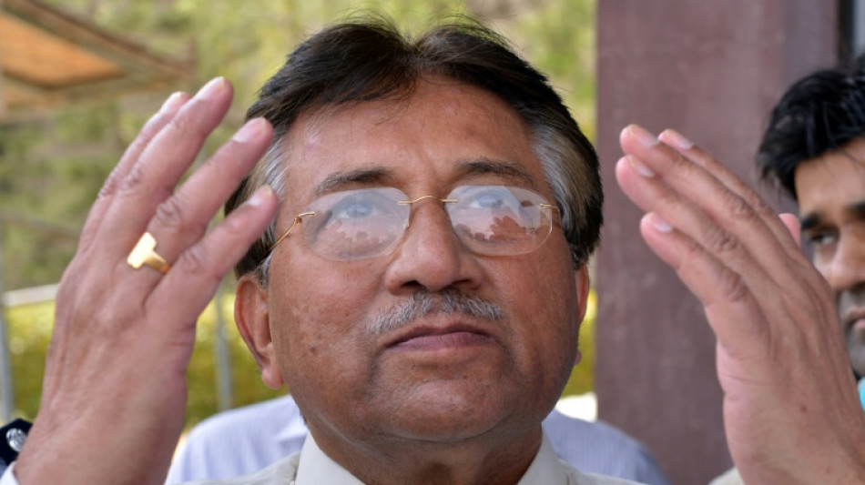 Tausende kommen zu Trauergebeten für Ex-Militärmachthaber Musharraf in Pakistan 
