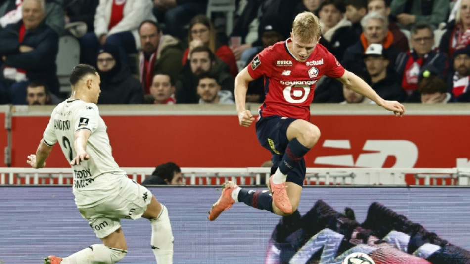Lille vence Monaco (2-1) e sobe para 3&ordm; na Ligue 1; Marselha perde para Auxerre