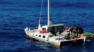 Náufrago australiano resgatado por barco de pesca chega ao México