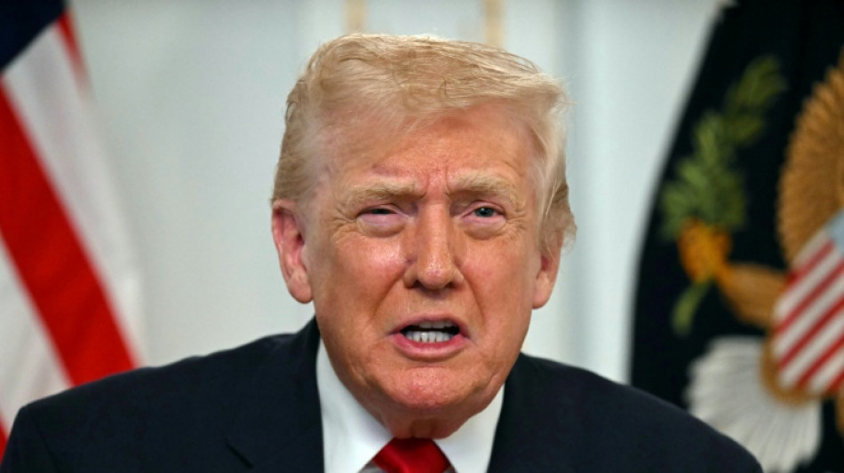 Trump diz que suspenderá 'permanentemente' migração de países do 'terceiro mundo'