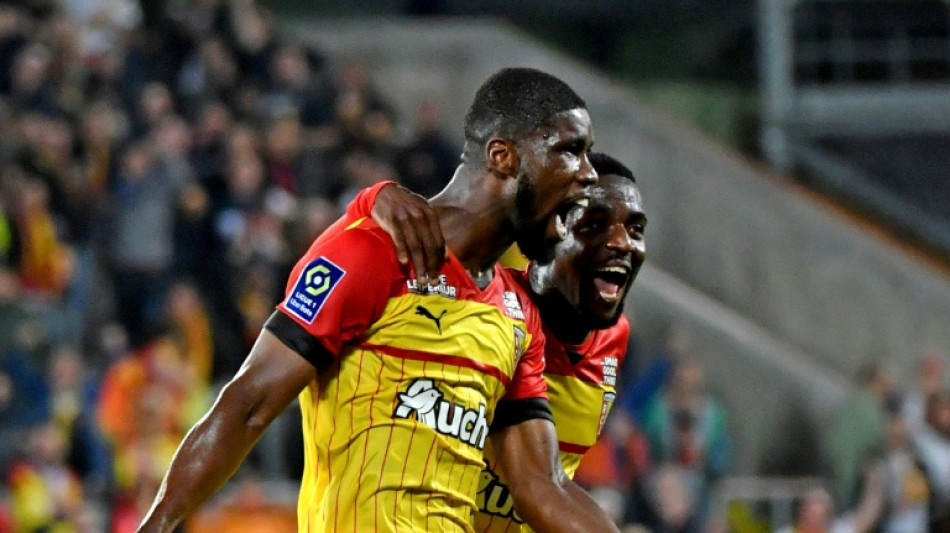Lens beat Troyes to go top of Ligue 1