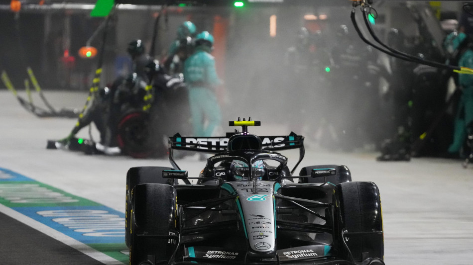  F1: Verstappen vince a Singapore davanti a Leclerc, Kimi terzo 